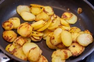 Bratkartoffeln anbraten