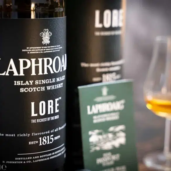Laphroaig Flasche mit Umverpackung