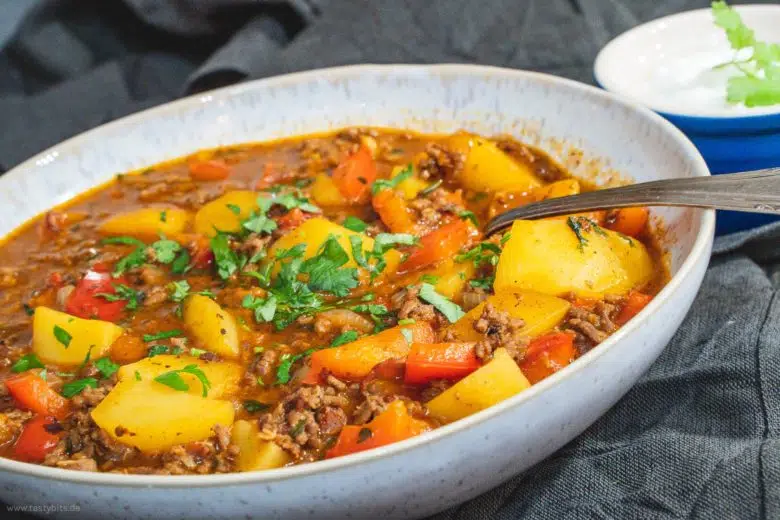 Bauerntopf mit Kartoffeln