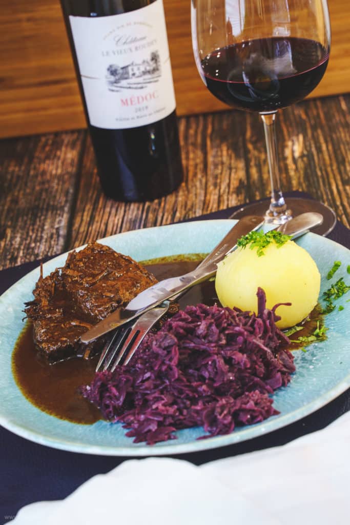 Rinderbraten mit Rotweinsauce - nach Omas Rezept | tastybits.de