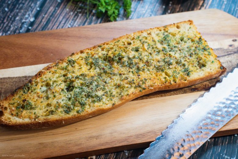Leckeres Knoblauchbrot aus dem Ofen