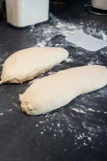 Baguette-Teig halbieren