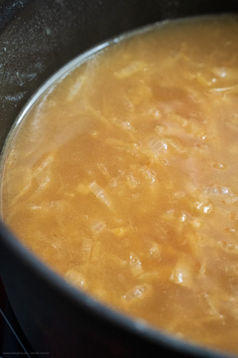 Französische Zwiebelsuppe kochen
