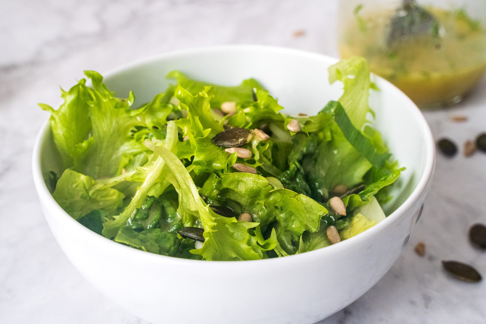 Grüner Salat - so einfach &amp; schnell geht der Beilagensalat!