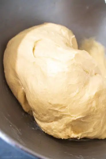 Geschmeidiger Brioche-Teig