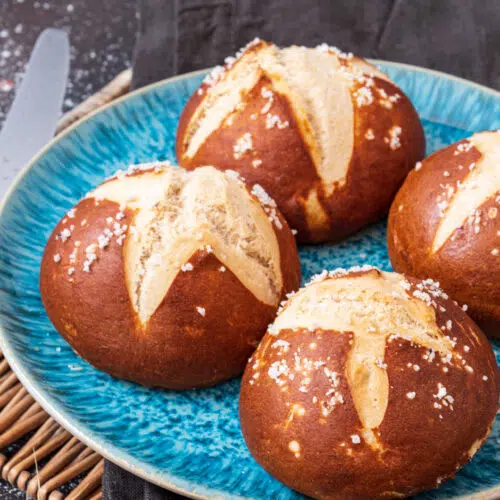 Laugenbrötchen selber backen
