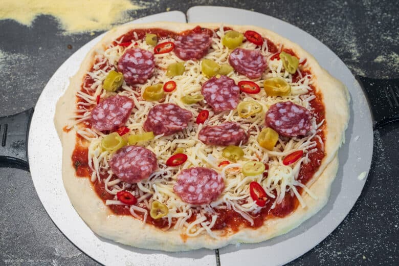 Pizza Diavolo belegen