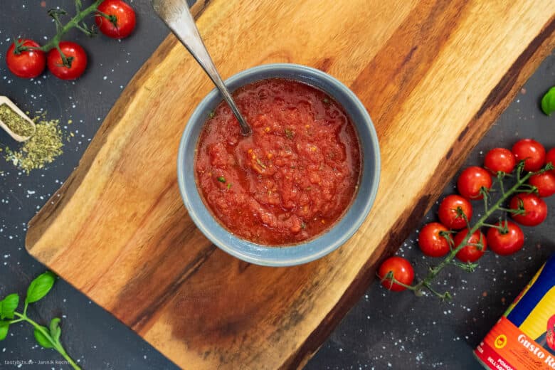 Pizzasauce zubereiten