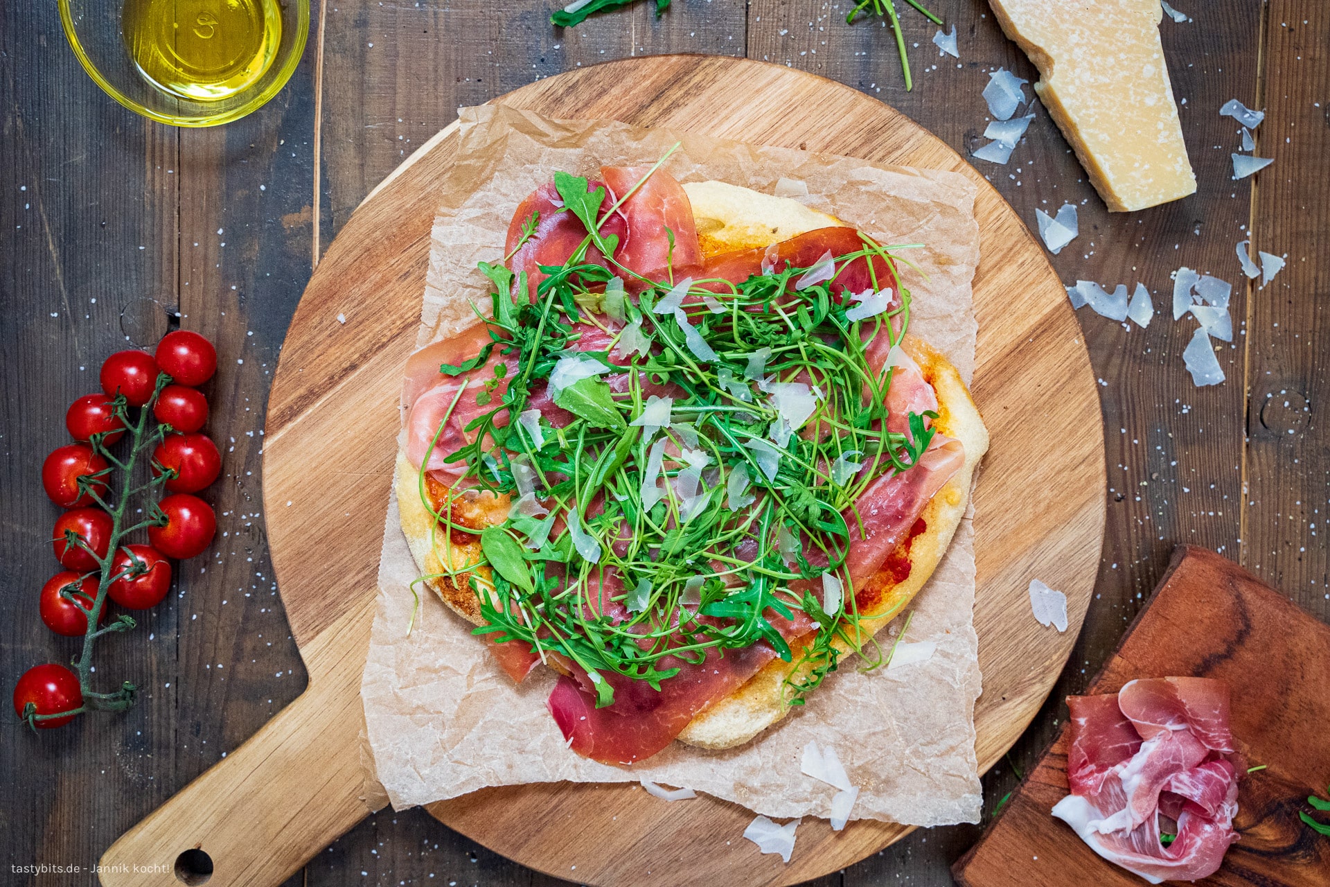 Pizza Parma - mit Parmaschinken &amp; Rucola | tastybits.de