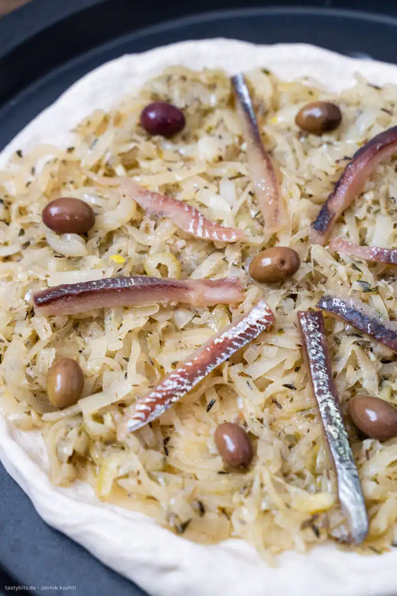 Pissaladière belegen