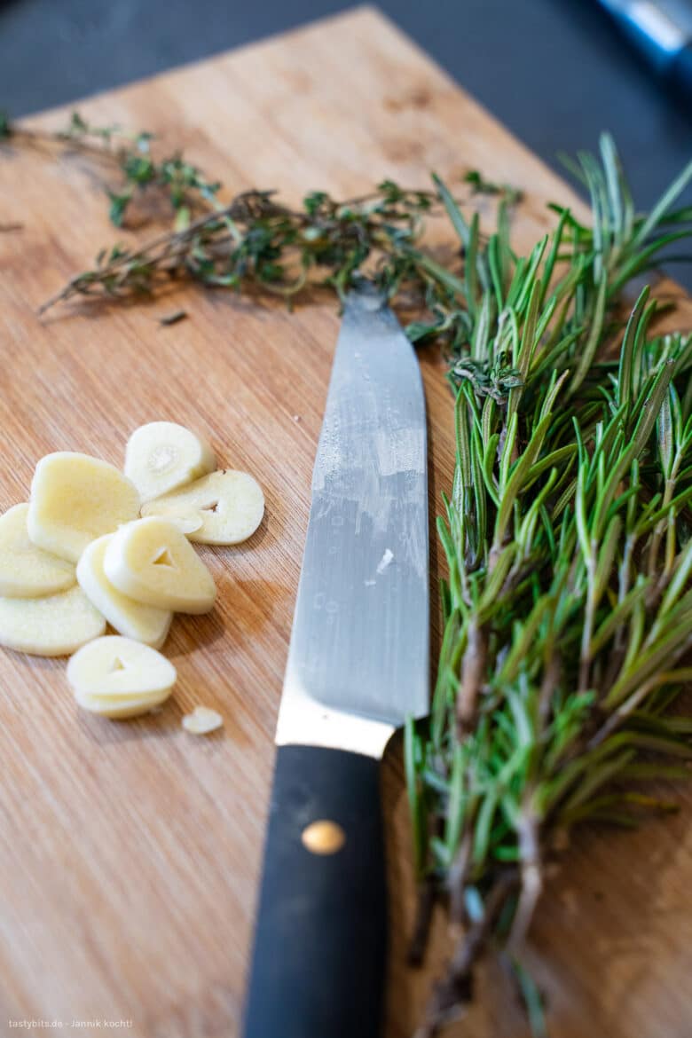Knoblauch, Rosmarin & Thymian