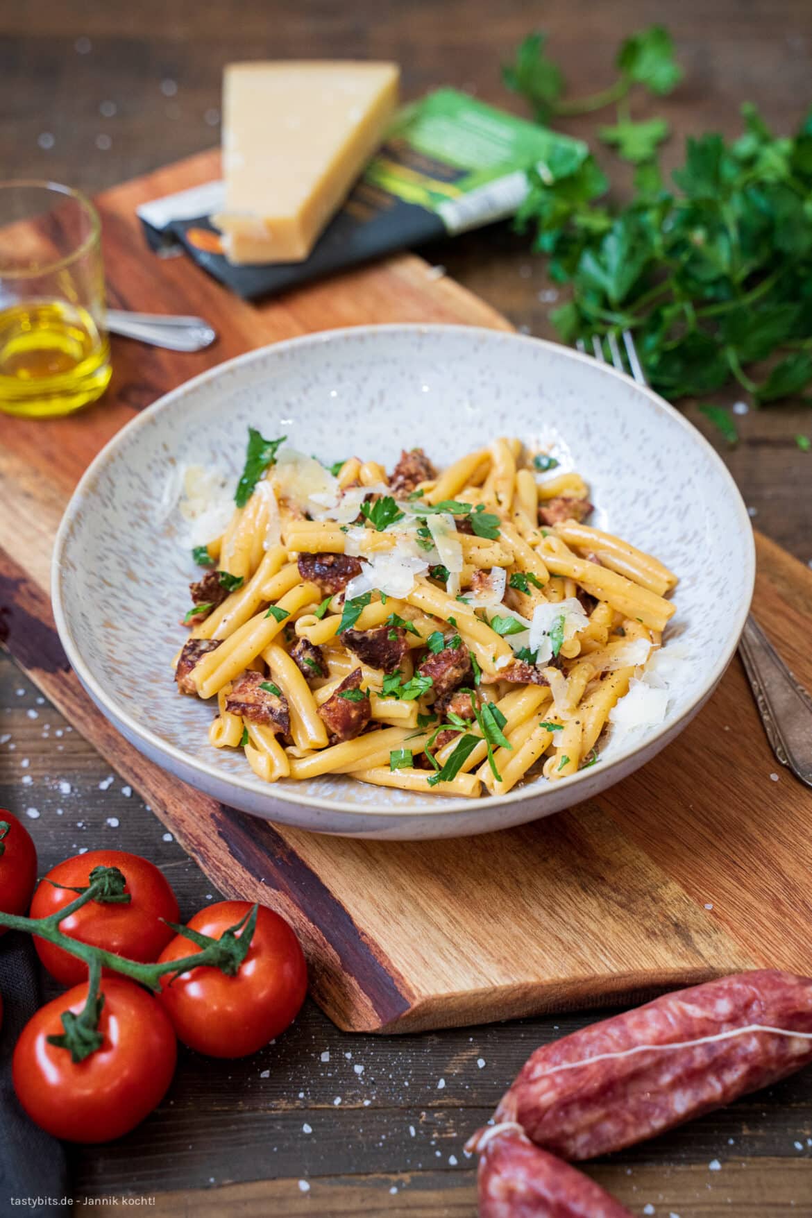 Schnelle Pasta mit Salsiccia &amp; Mascarpone | tastybits.de
