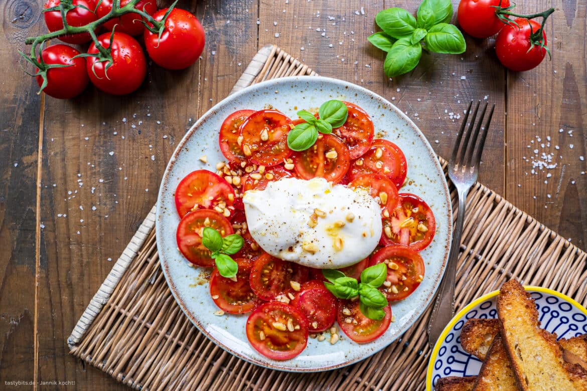 Burrata mit Tomaten