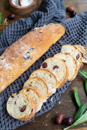 Olivenbrot in Scheiben