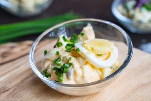 Oma&amp;#39;s bester Kartoffelsalat mit Mayonnaise, Gurke &amp; Ei | tastybits